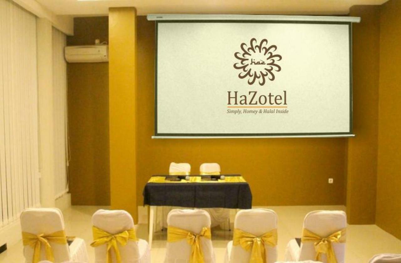 Hazotel Semarang Exterior photo