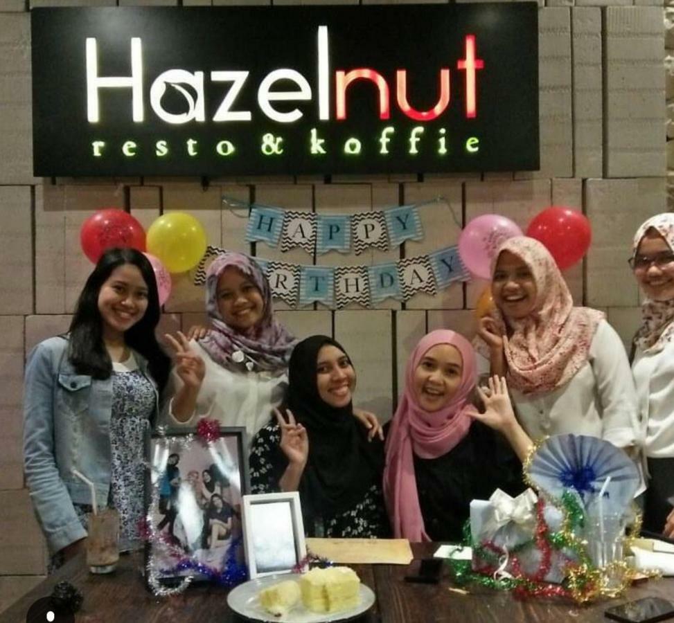Hazotel Semarang Exterior photo